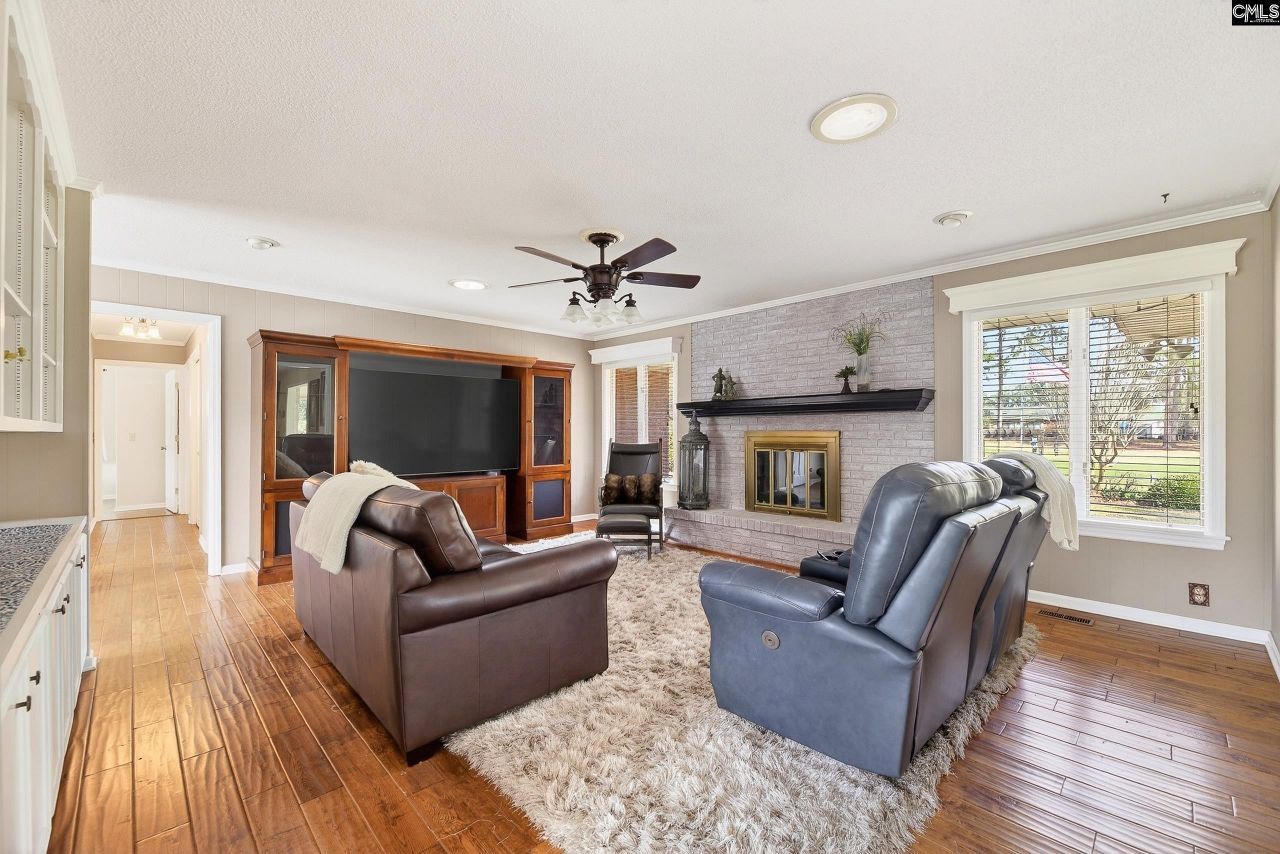 207 Cooper Drive  Photo 8