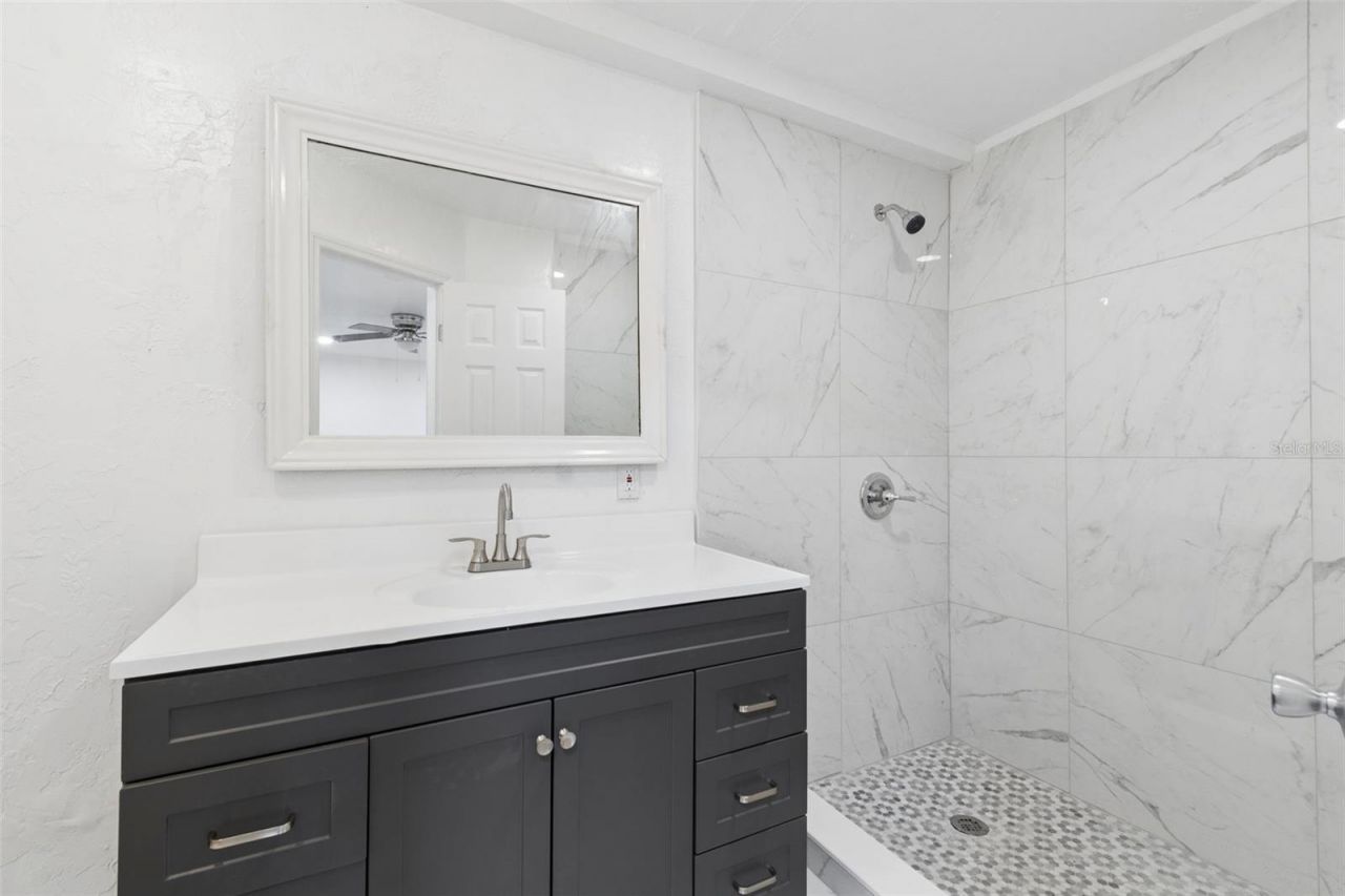 220 NW 33rd Avenue, Gainesville, FL 32609 Photo