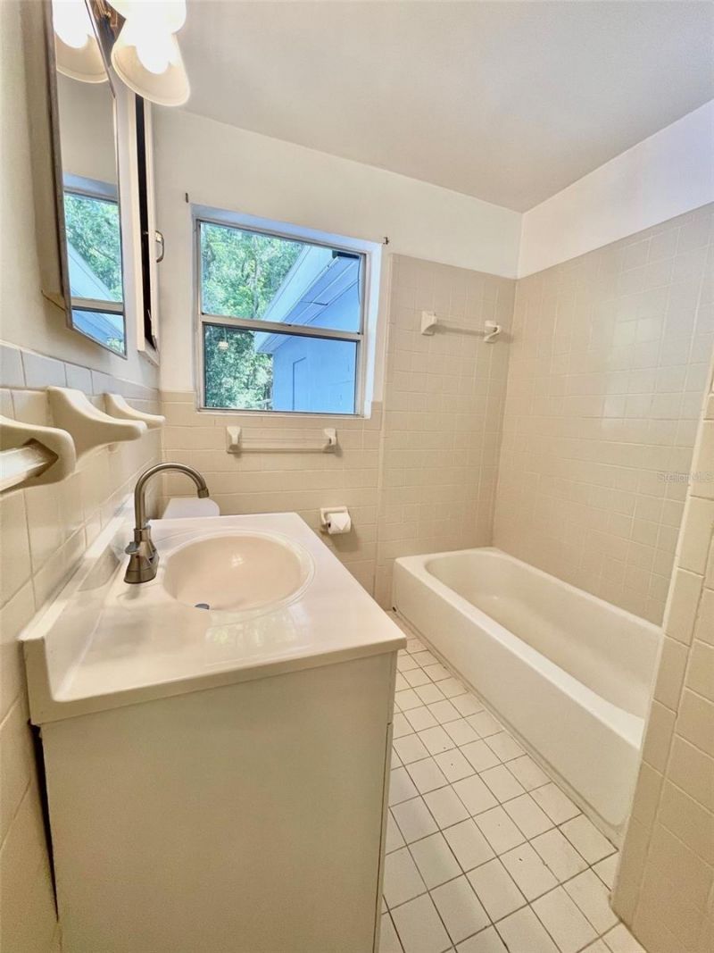 220 NW 33rd Avenue, Gainesville, FL 32609 Photo