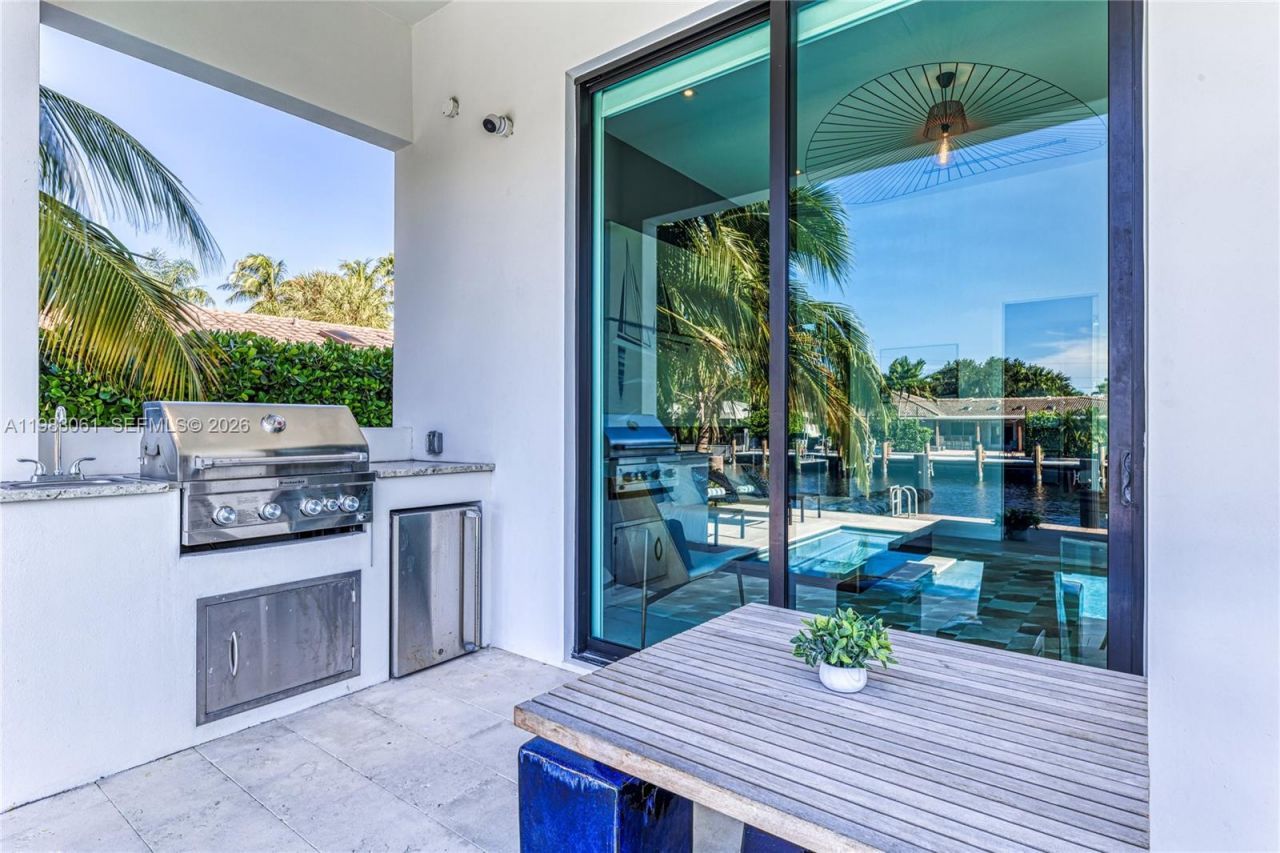 2817 NE 35th St, Fort Lauderdale, FL 33306 Photo