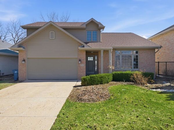 10749 S COOK Avenue , Oak Lawn, IL 60453