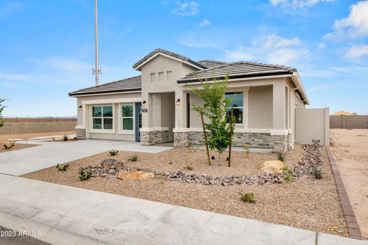 2765 W Stradling Avenue, Apache Junction, AZ 85120 Main Photo