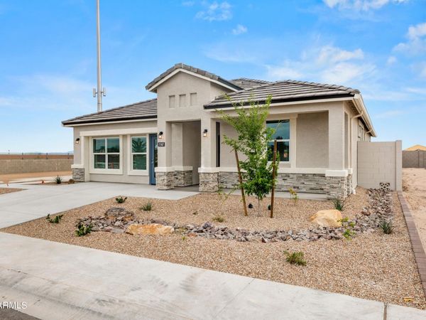 2765 W STRADLING Avenue, Apache Junction, AZ 85120