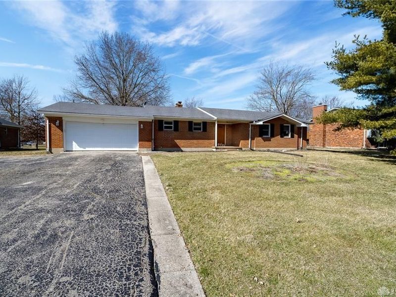 3639 Mary Ann Drive, Clearcreek Township, OH 45036 Photo 1