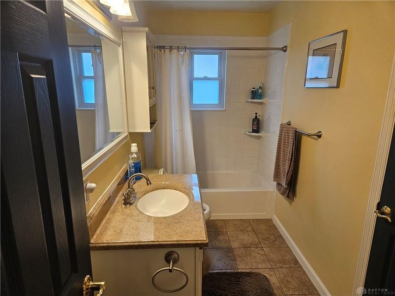 3639 Mary Ann Drive, Clearcreek Township, OH 45036 Photo 7