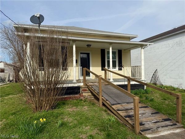 113 Creel Street, St Marys, WV 26170