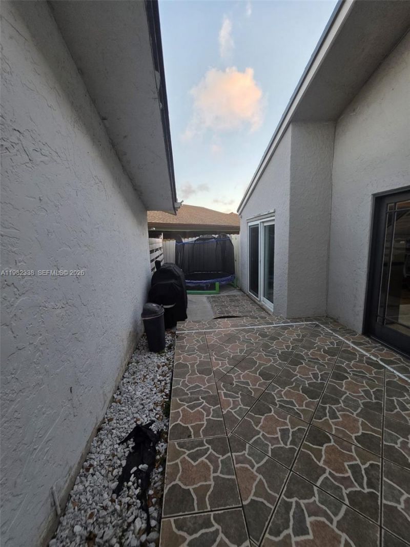 14530 SW 110th St , Miami, FL 33186 Photo