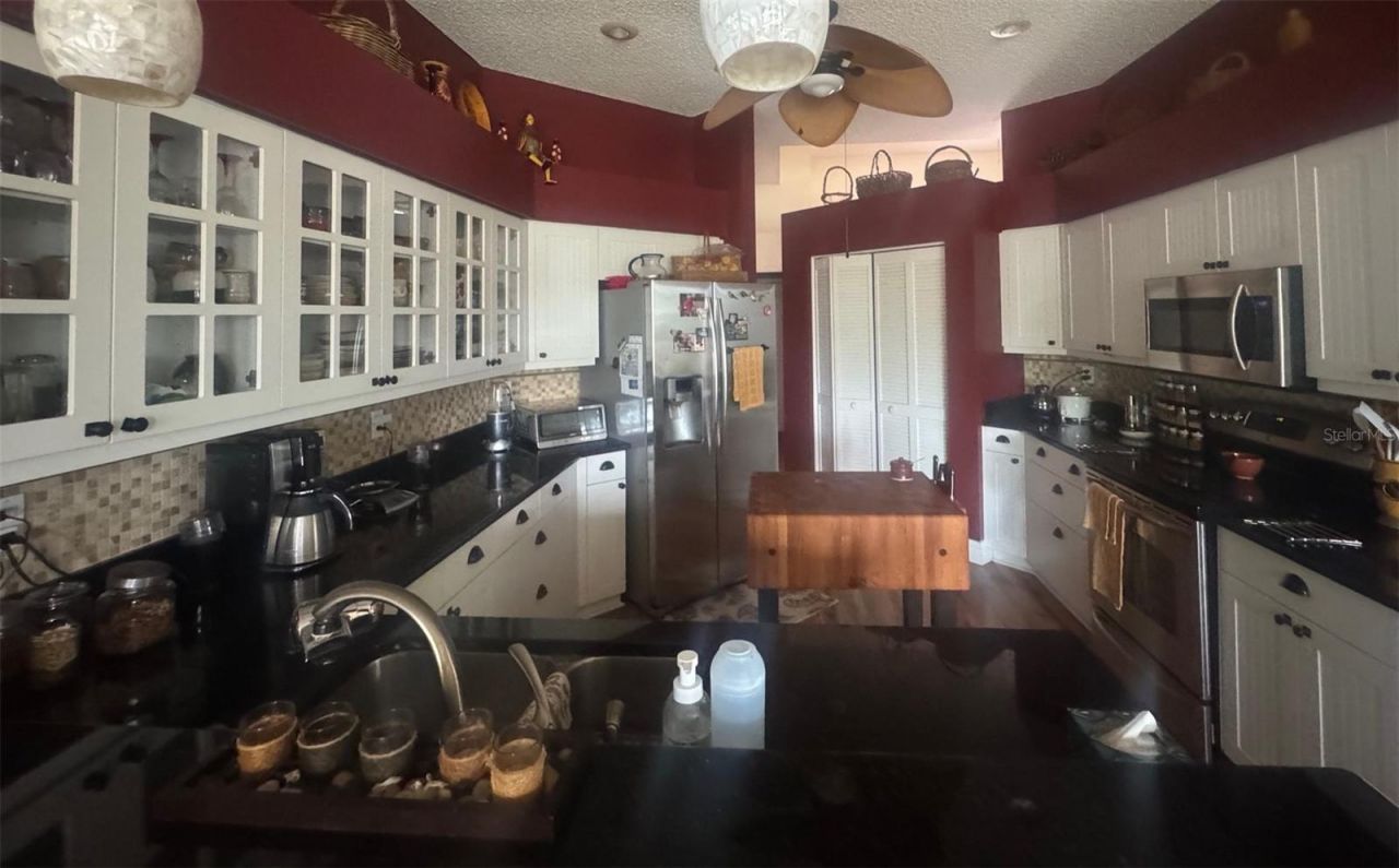 4062 Westbourne Circle, Sarasota, FL 34238 Photo