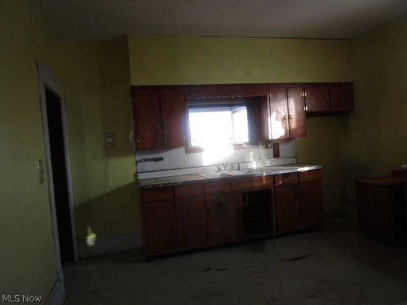 274 N 8th Street, McConnelsville, OH 43756 Photo 11