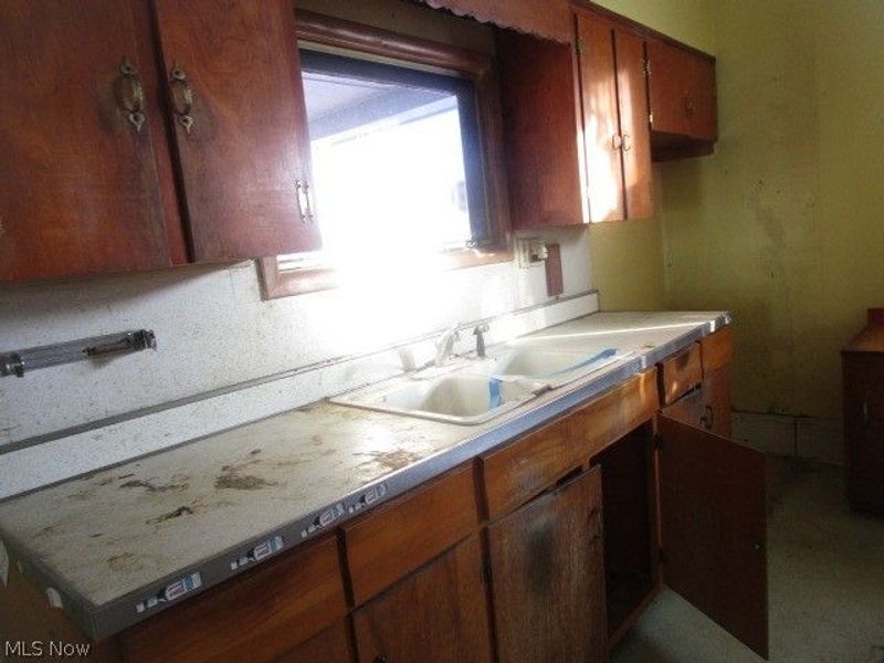 274 N 8th Street, McConnelsville, OH 43756 Photo 16