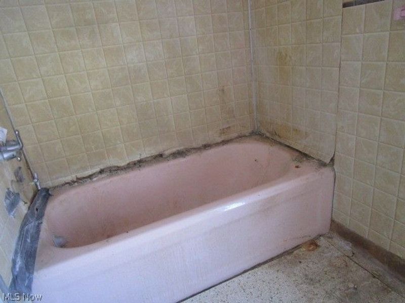 274 N 8th Street, McConnelsville, OH 43756 Photo 25