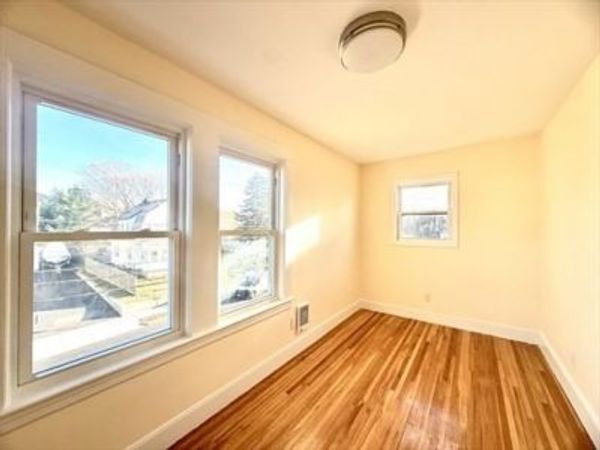 135 Independence Ave, Unit 3, Braintree, MA 02169