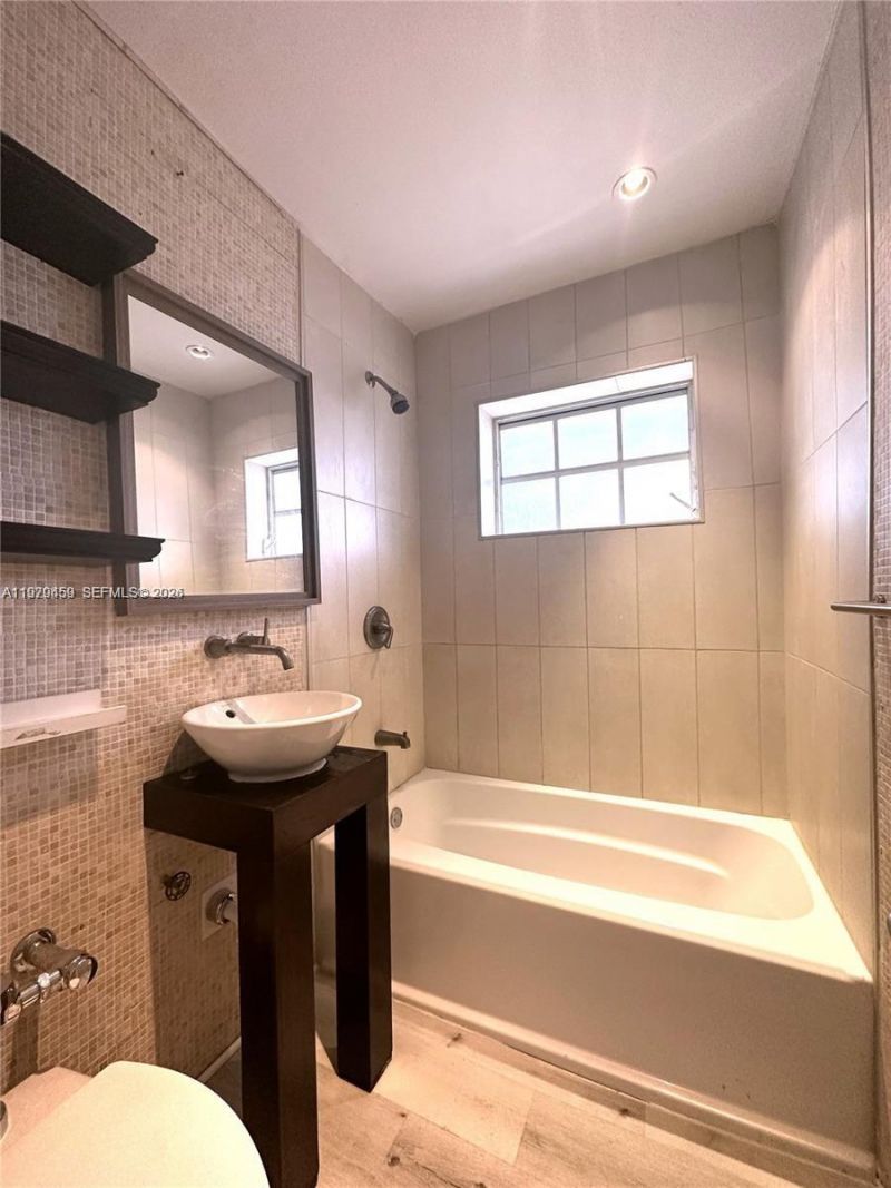 840 10th St , Unit 10, Miami Beach, FL 33139 Photo