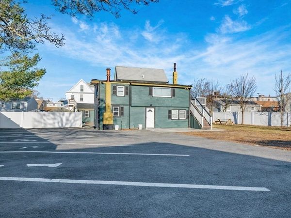 37 Cleveland St, Revere, MA 02151