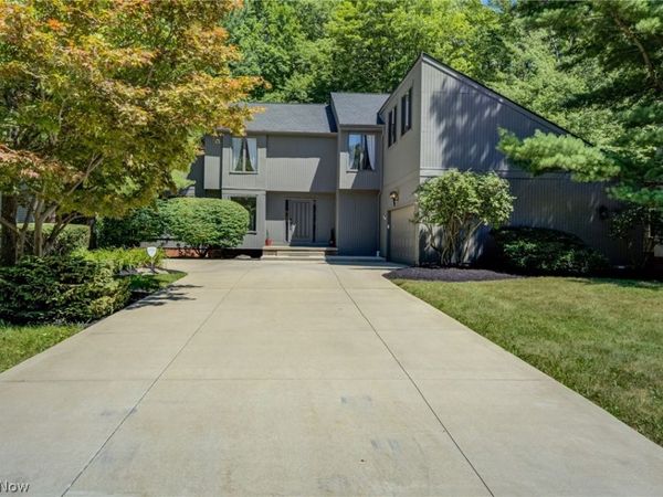 5009 Lansdowne Drive , Solon, OH 44139