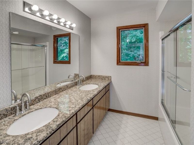 5009 Lansdowne Drive, Solon, OH 44139 Photo 27