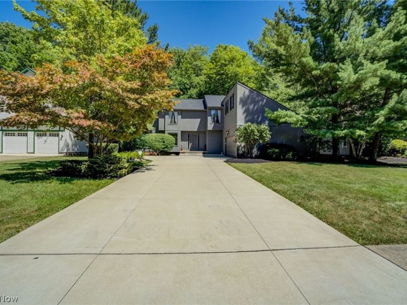 5009 Lansdowne Drive, Solon, OH 44139 Photo 3