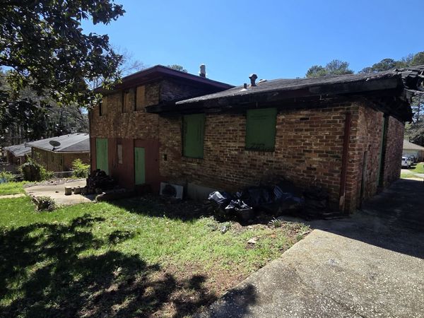 1932 Janet Lane, Decatur, GA 30035