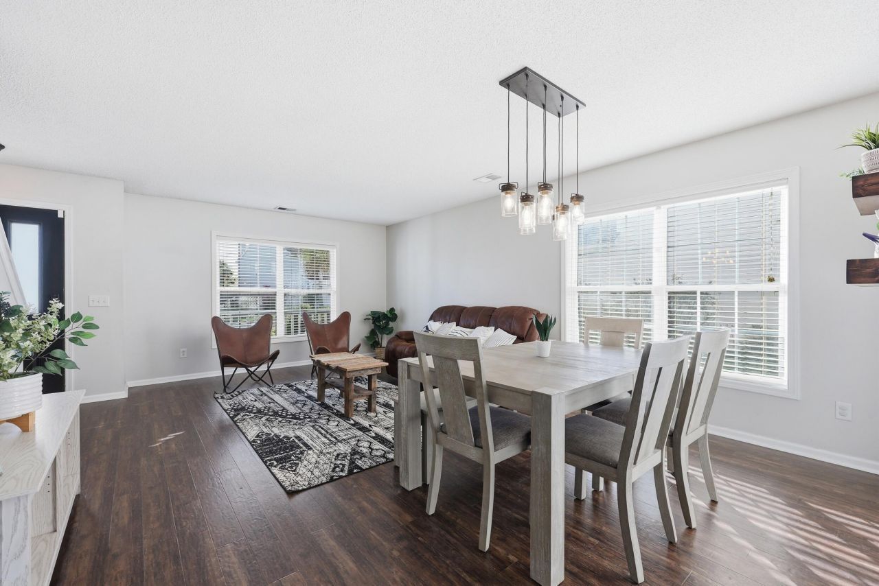 436 Dovetail Circle Photo 7