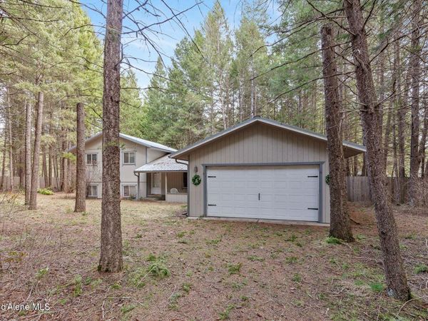 19652 N Silver Ln , Rathdrum, ID 83858