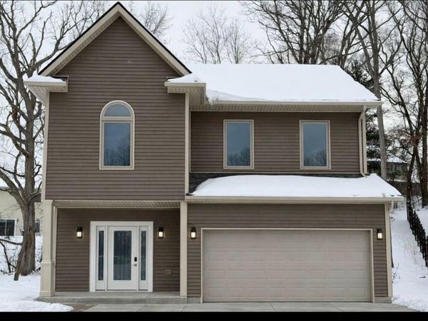 2594 Eastlawn Avenue, Ypsilanti, MI 48197