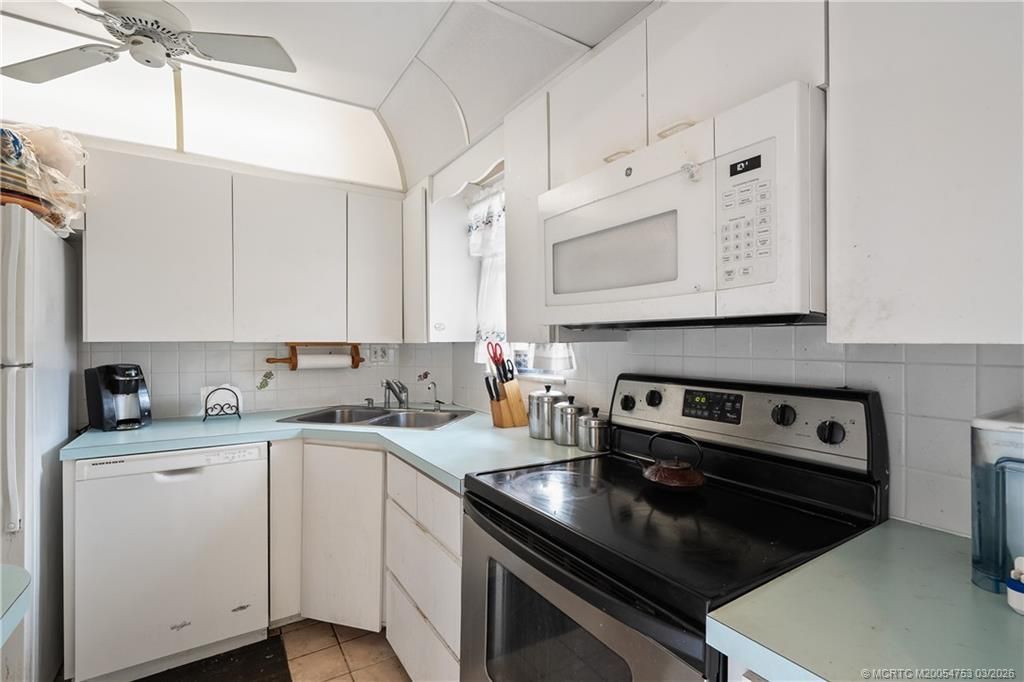 1929 SW Palm City Road, Unit 15B, Stuart, FL 34994 Photo