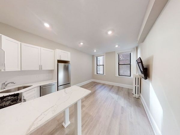 41 Edgerly Rd, Unit 5, Boston, MA 02115