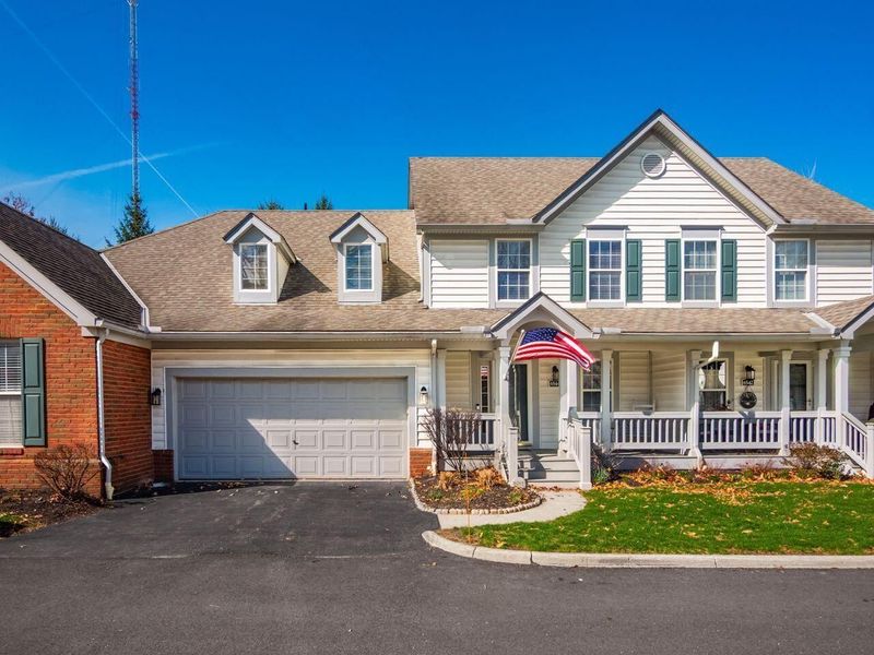 6544 Upper Lake Circle, Westerville, OH 43082 Photo 1