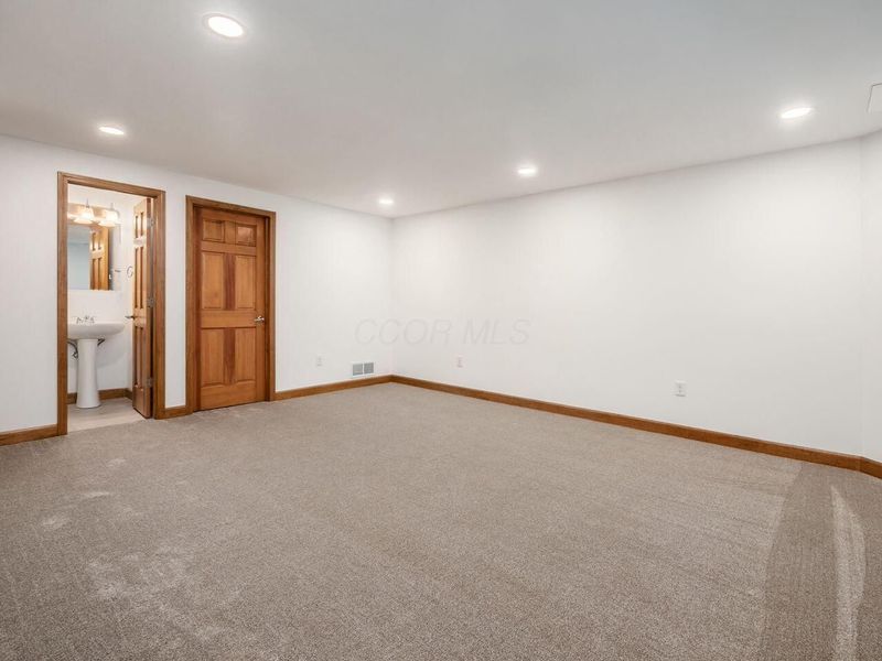 6544 Upper Lake Circle, Westerville, OH 43082 Photo 35