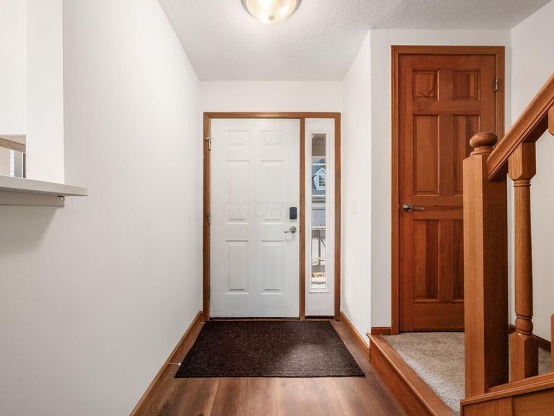 6544 Upper Lake Circle, Westerville, OH 43082 Photo 4