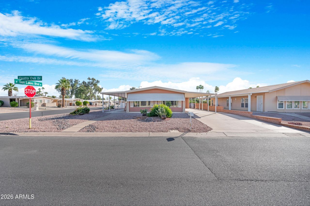 25635 S Country Club Drive, Sun Lakes, AZ 85248 Main Photo