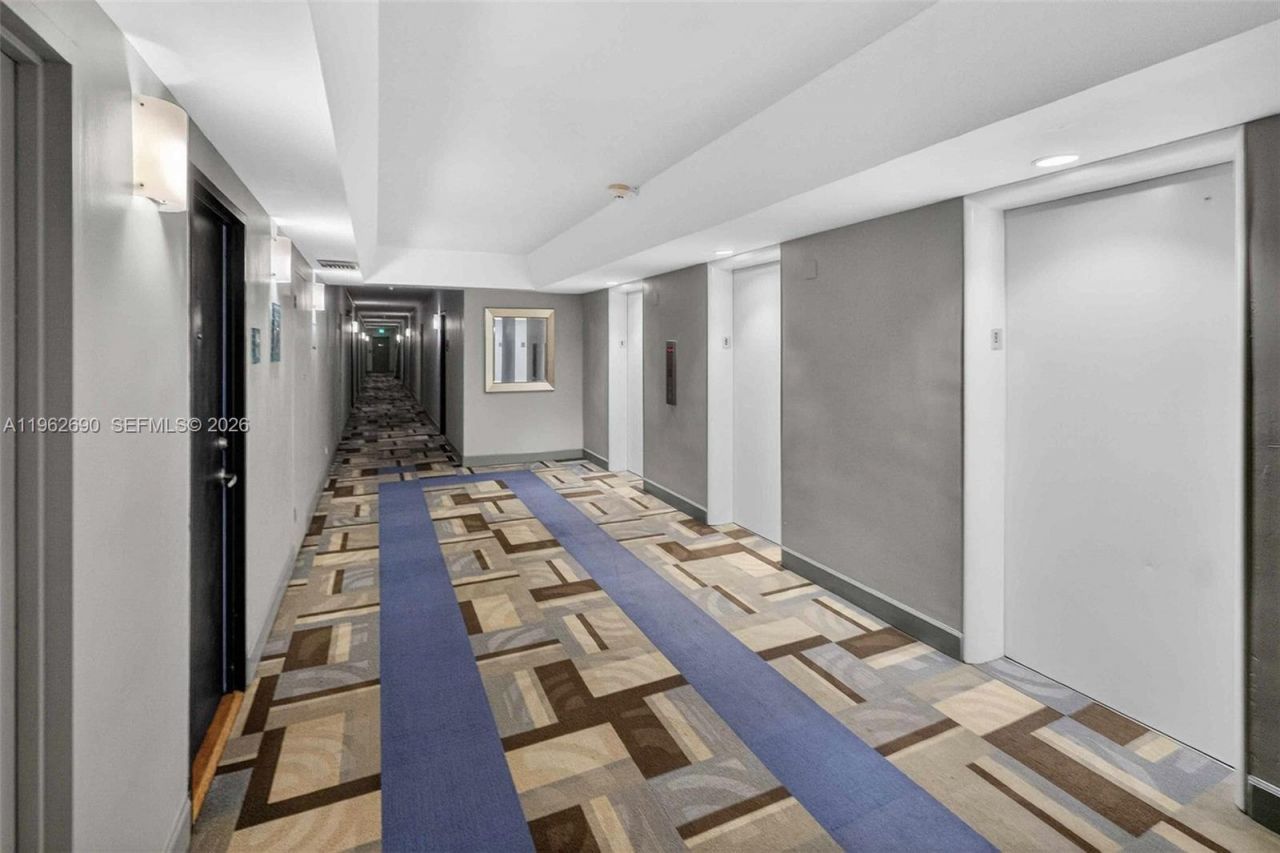 7441 Wayne Avenue, Unit 8J, Miami Beach, FL 33141 Photo