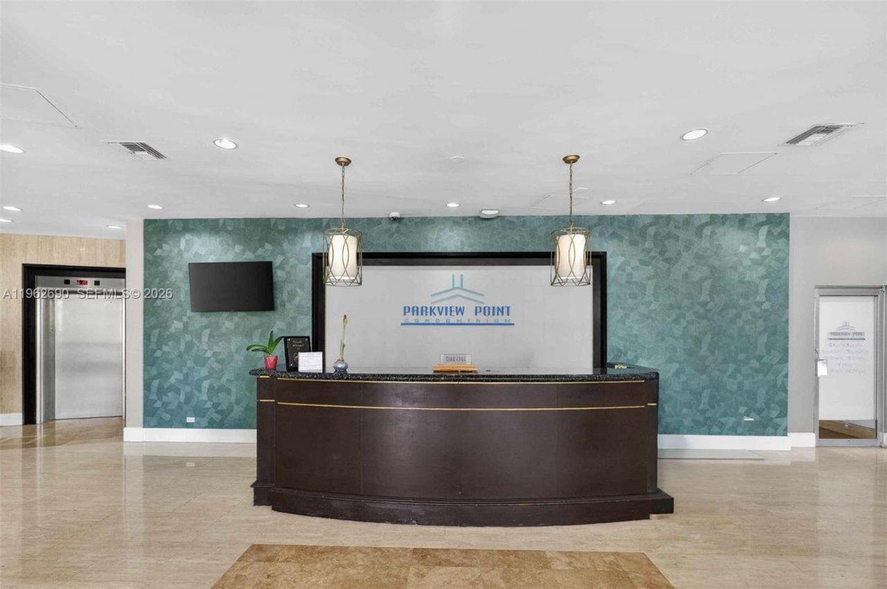 7441 Wayne Avenue, Unit 8J, Miami Beach, FL 33141 Photo