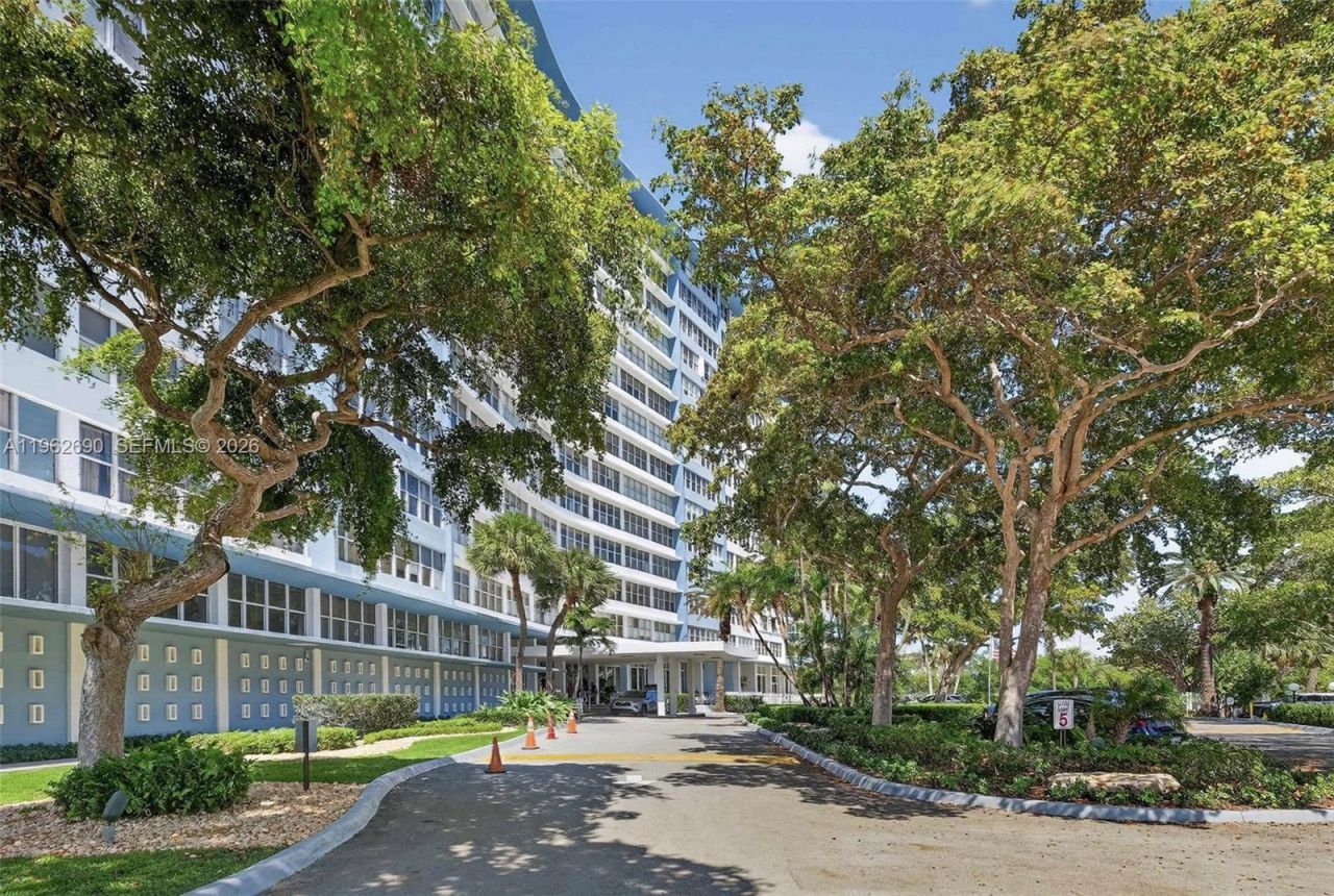 7441 Wayne Avenue, Unit 8J, Miami Beach, FL 33141 Photo