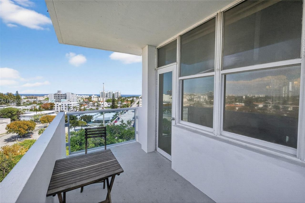 7441 Wayne Avenue, Unit 8J, Miami Beach, FL 33141 Photo