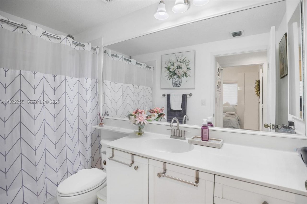 10720 NW 66th St, Unit 202, Doral, FL 33178 Photo