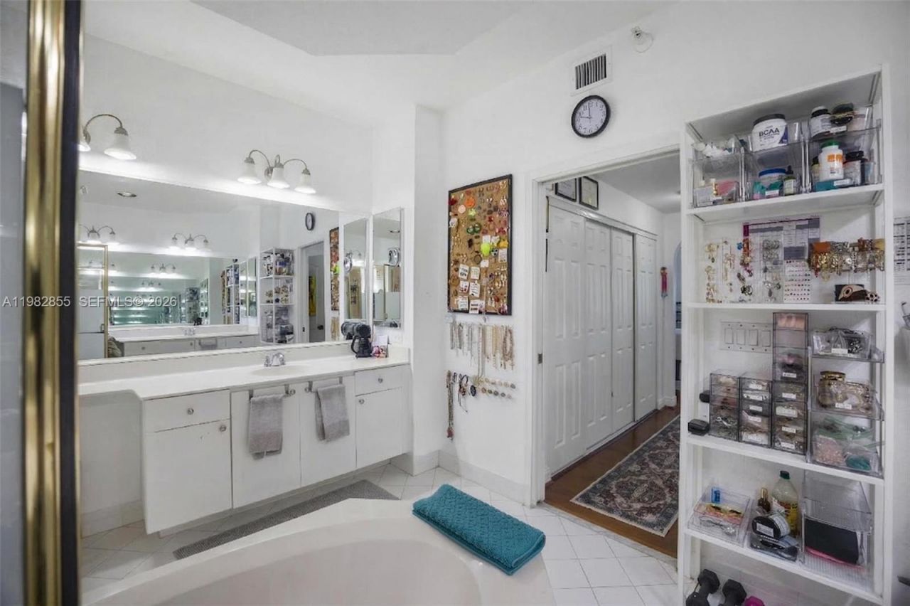 10720 NW 66th St, Unit 202, Doral, FL 33178 Photo