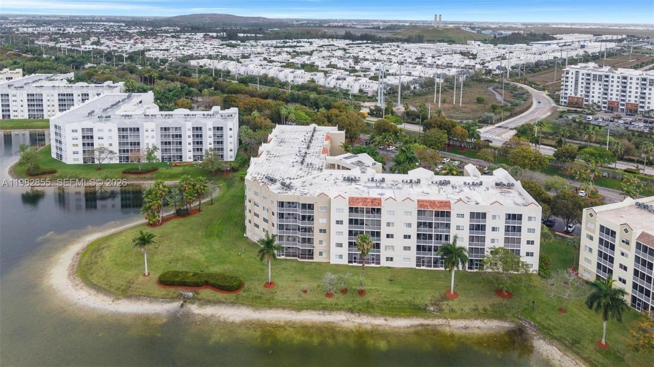 10720 NW 66th St, Unit 202, Doral, FL 33178 Photo