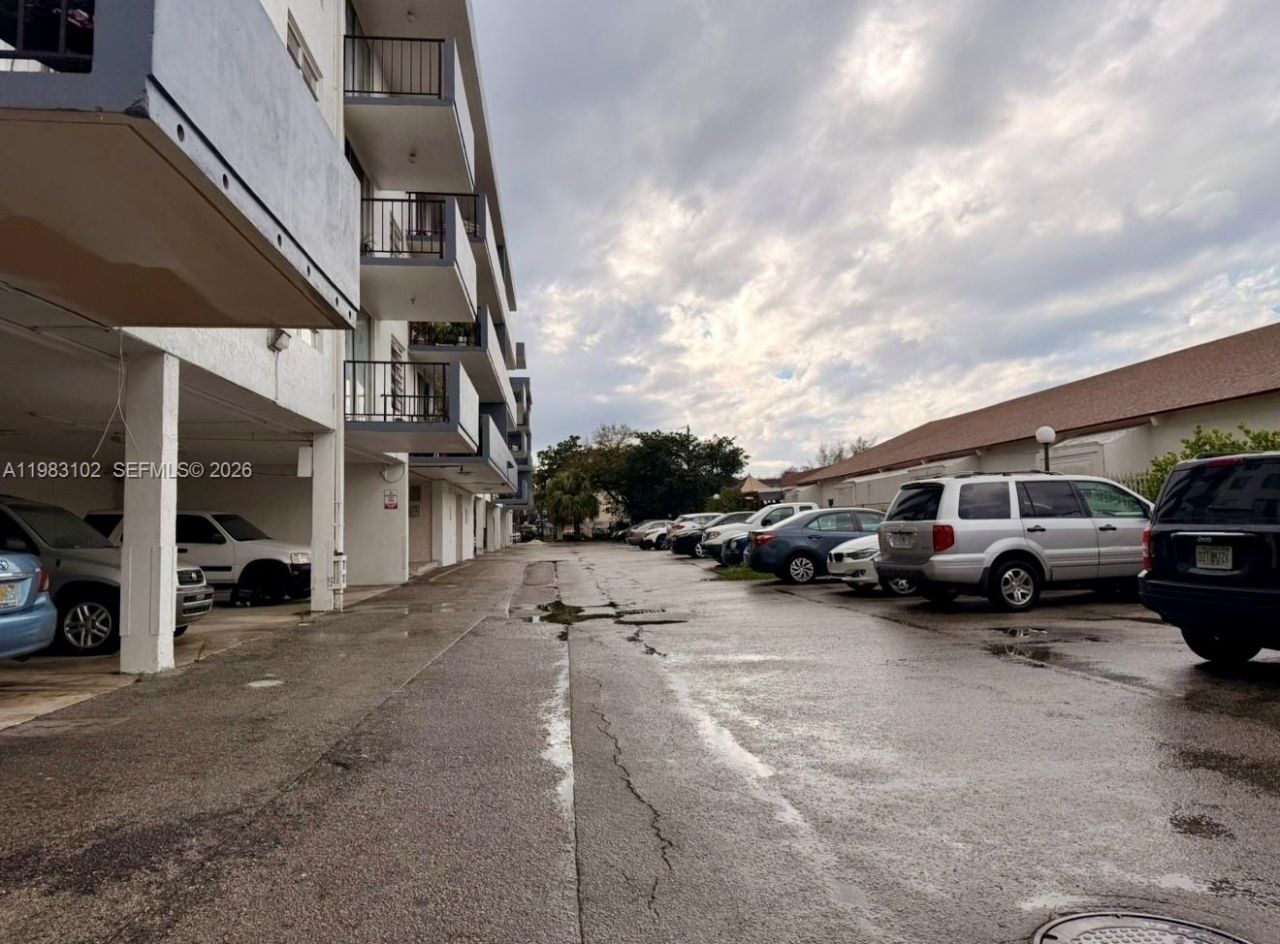 13390 NE 7th Ave , Unit 403, North Miami, FL 33161 Photo