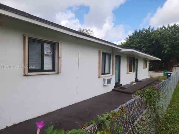 836 NW 98th St , Unit 838, Miami, FL 33150