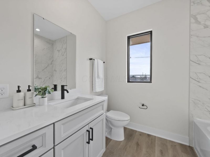 546 W Town Street, Columbus, OH 43215 Photo 31