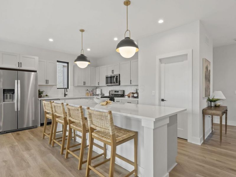 546 W Town Street, Columbus, OH 43215 Photo 4