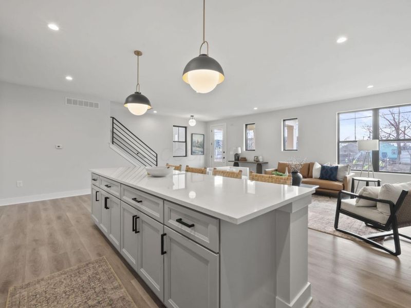 546 W Town Street, Columbus, OH 43215 Photo 6