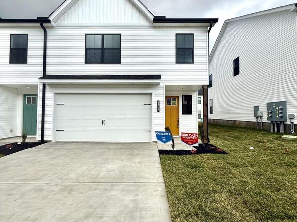 8820 Chapman Trace Way, Knoxville, TN 37920