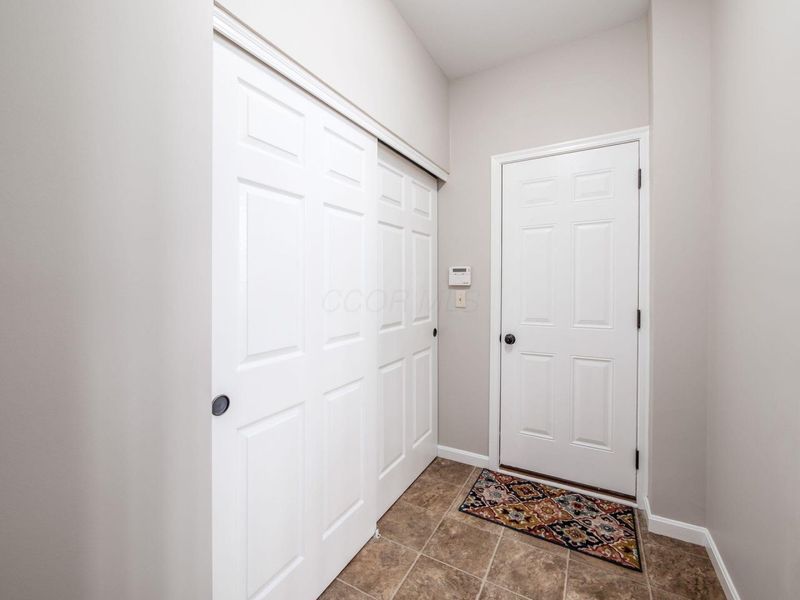 9616 Arrowwood Drive, Plain City, OH 43064 Photo 8