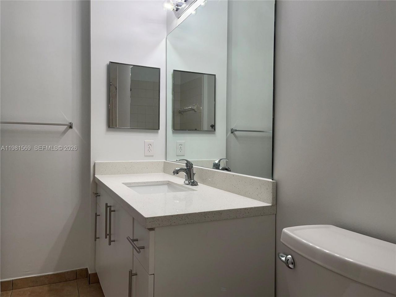 6001 SW 70th St, Unit 130, South Miami, FL 33143 Photo