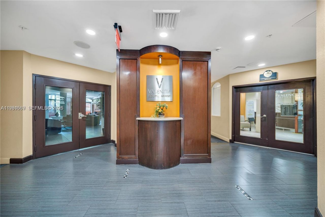 6001 SW 70th St, Unit 130, South Miami, FL 33143 Photo