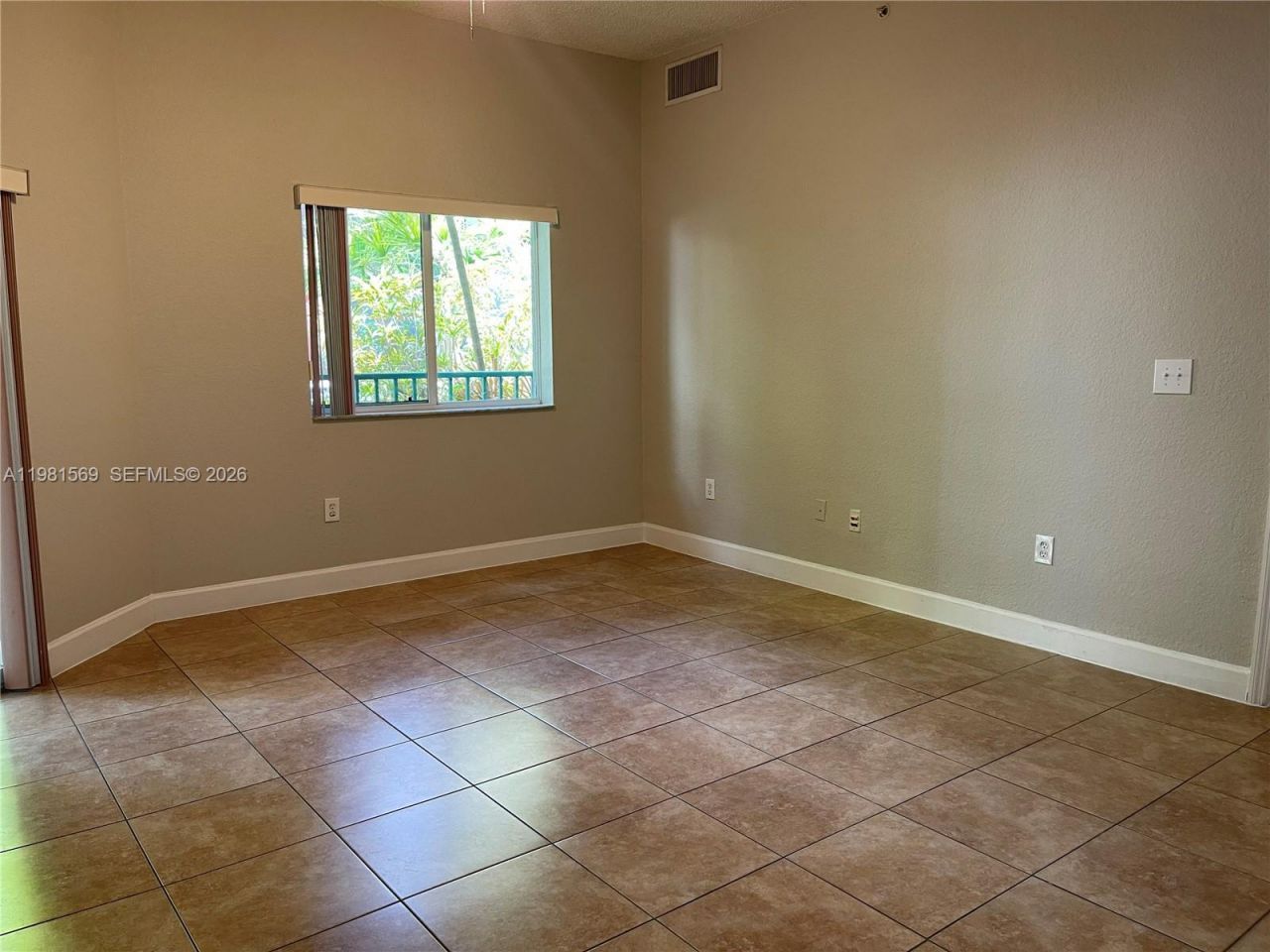 6001 SW 70th St, Unit 130, South Miami, FL 33143 Photo