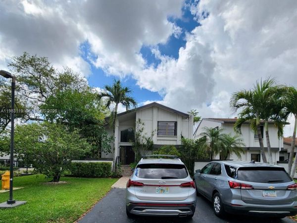 11712 SW 91st Ter , Miami, FL 33186