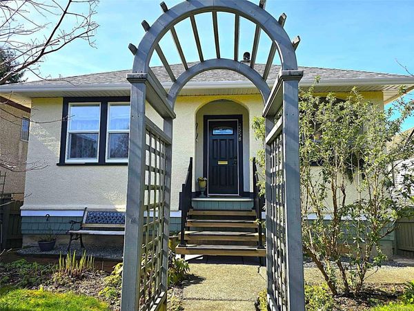 2958 1st Ave , Port Alberni, BC V9Y 1Y2